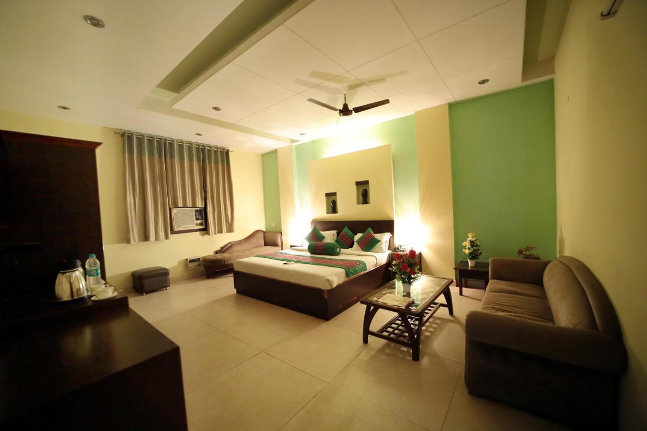 Hotel Blue Bell New Delhi Luaran gambar